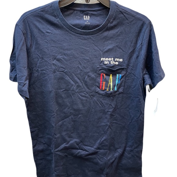 GAP Tops - ❤️ GAP MEET ME AT THE GAP NAVY TEE SHIRT SIZE XS NEW